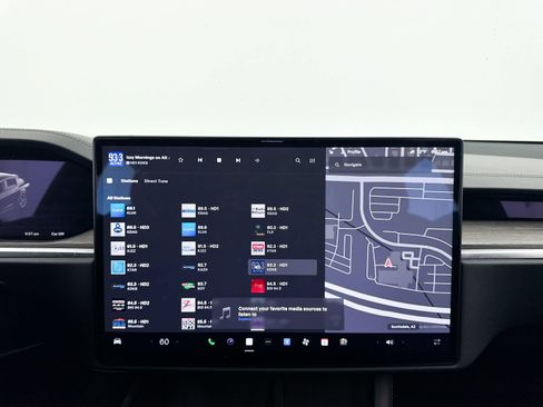 Used 2023 Tesla Model X AWD/4WD image 23