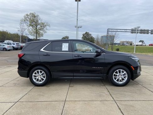 Used 2023 Chevrolet Equinox LT image 12