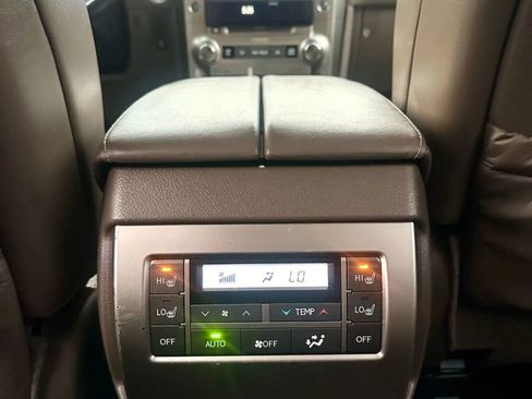 Used 2014 Lexus GX 460 Luxury image 23