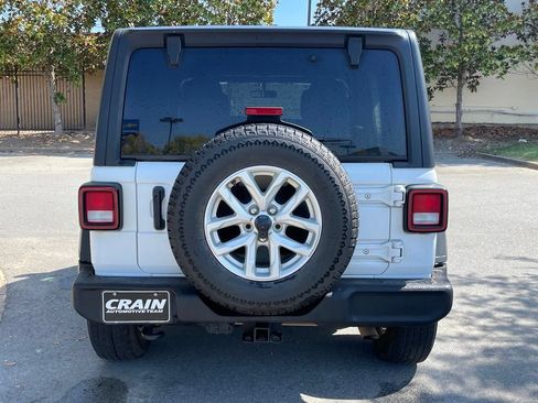 Used 2023 Jeep Wrangler Unlimited Sport AWD/4WD image 6