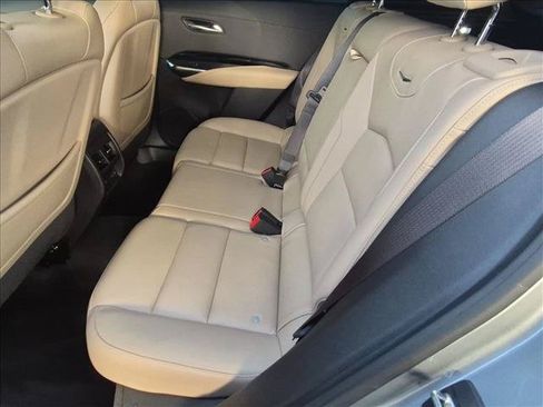 Used 2024 Cadillac XT4 Luxury w/ Cold Weather Package FWD image 18