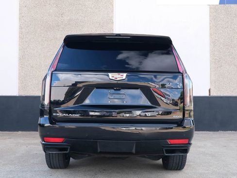 Used 2021 Cadillac Escalade ESV Sport w/ Driver Assist Tech Package image 16