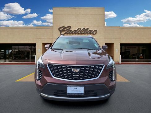 Used 2023 Cadillac XT4 Premium Luxury w/ Cold Weather Package AWD/4WD image 8