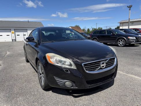 Used 2012 Volvo C70 T5 w/ Climate Pkg FWD image 1