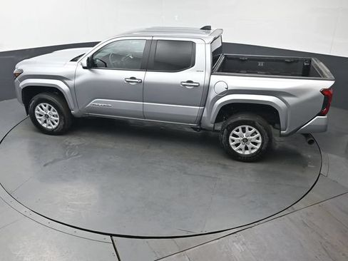Used 2026 Toyota Tacoma SR5 AWD/4WD image 41