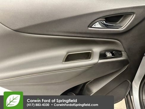 Used 2023 Chevrolet Equinox Premier image 19