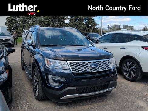 Used 2017 Ford Explorer Platinum AWD/4WD image 1