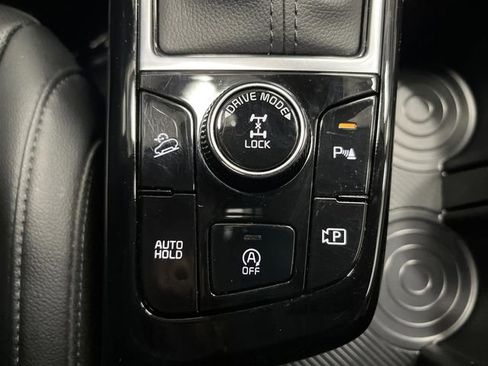 Used 2025 Kia Sportage SX image 24