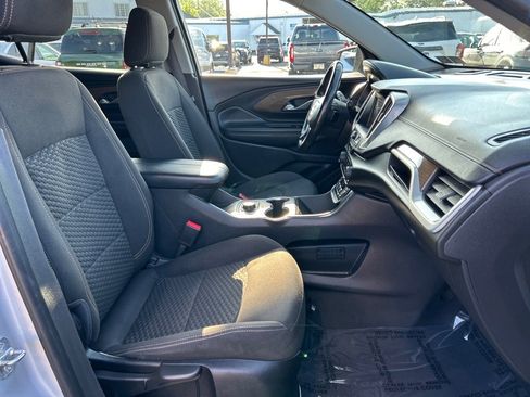 Used 2020 GMC Terrain SLE image 17