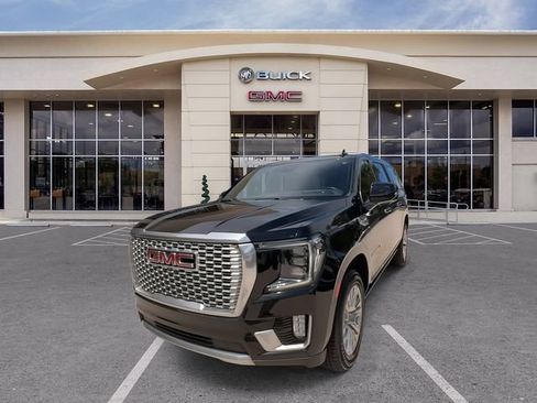Certified 2023 GMC Yukon XL Denali w/ Max Trailering Package AWD/4WD image 5