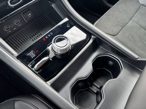 New 2026 Jeep Grand Cherokee Altitude AWD/4WD image 19