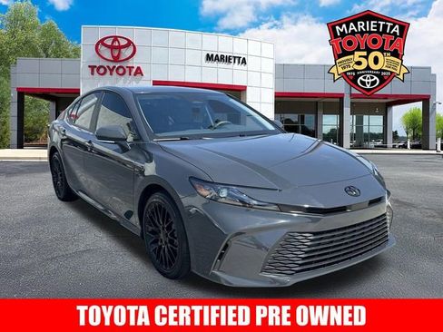 Certified 2025 Toyota Camry LE image 1
