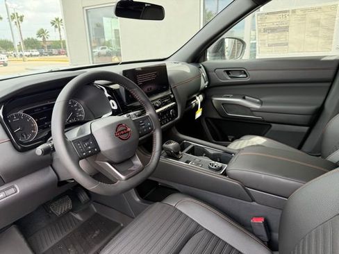 New 2026 Nissan Pathfinder Rock Creek AWD/4WD image 17