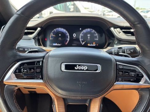 Used 2024 Jeep Grand Cherokee L Summit AWD/4WD image 27