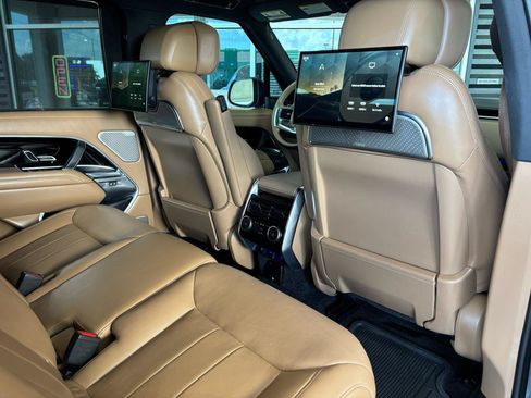 Used 2023 Land Rover Range Rover Autobiography AWD/4WD image 25