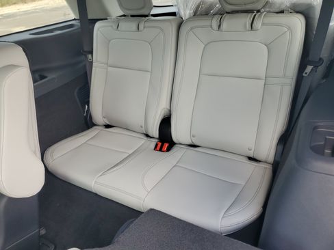 New 2027 Lincoln Aviator Reserve AWD/4WD image 28