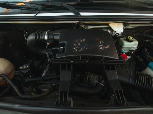 Used 2012 Mercedes-Benz Sprinter 2500 w/ Additional Battery Pkg image 24