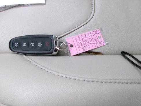 Used 2016 Ford Focus Titanium w/ Exterior Protection Package image 17