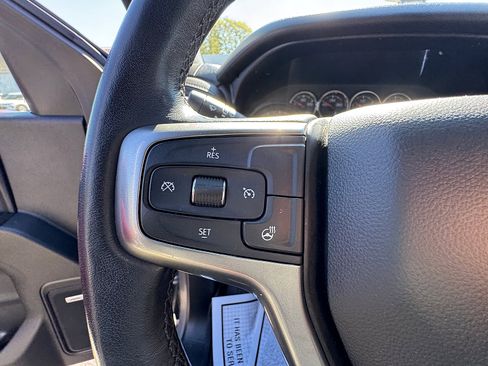 Used 2019 Chevrolet Silverado 1500 LT Trail Boss AWD/4WD image 17