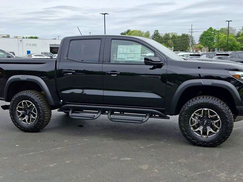 New 2026 Chevrolet Colorado ZR2 w/ Technology Package AWD/4WD image 4
