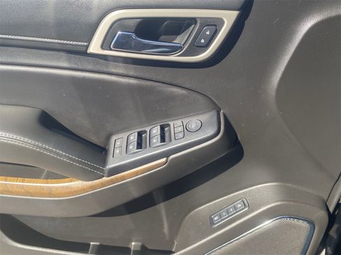 Used 2018 GMC Yukon Denali w/ Open Road Package image 23