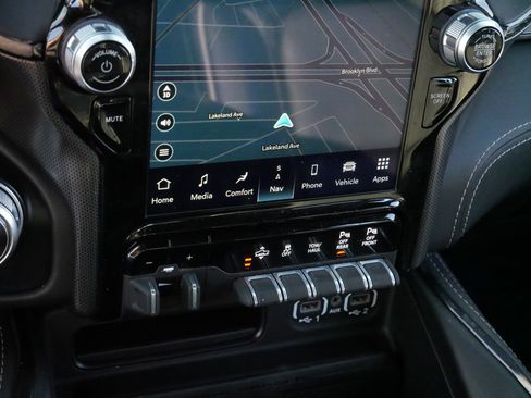 Used 2022 RAM 1500 Limited image 23