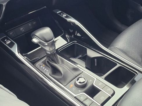 Used 2023 Kia Sorento SX AWD/4WD image 18