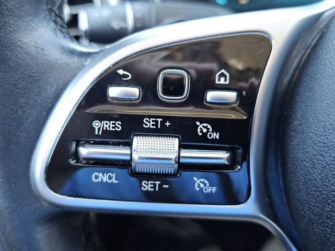 Used 2021 Mercedes-Benz C 300 Sedan image 18