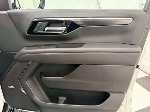 New 2025 Chevrolet Suburban RST w/ RST Capability Package image 25