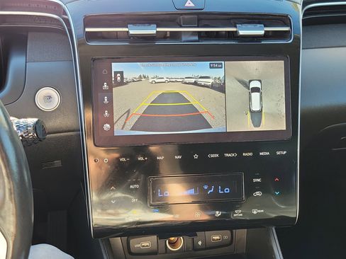 Used 2022 Hyundai Tucson Limited w/ Cargo Package image 12