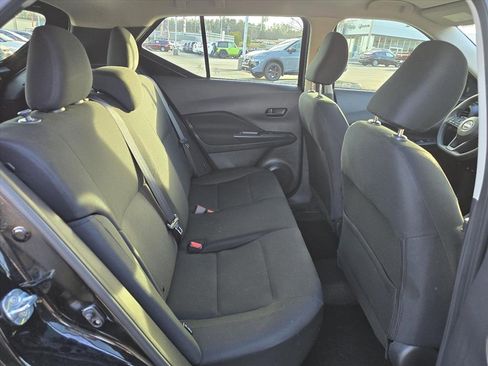 Used 2024 Nissan Kicks S image 12