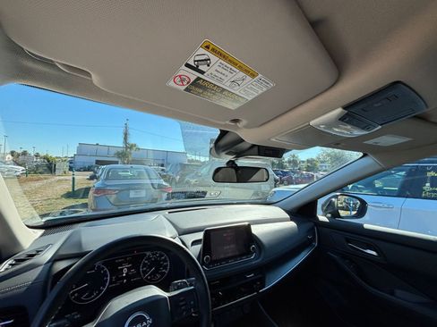 Used 2025 Nissan Rogue SV image 35