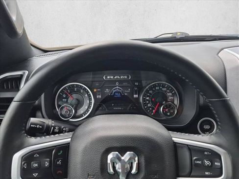 Used 2022 RAM 1500 Big Horn RWD image 10