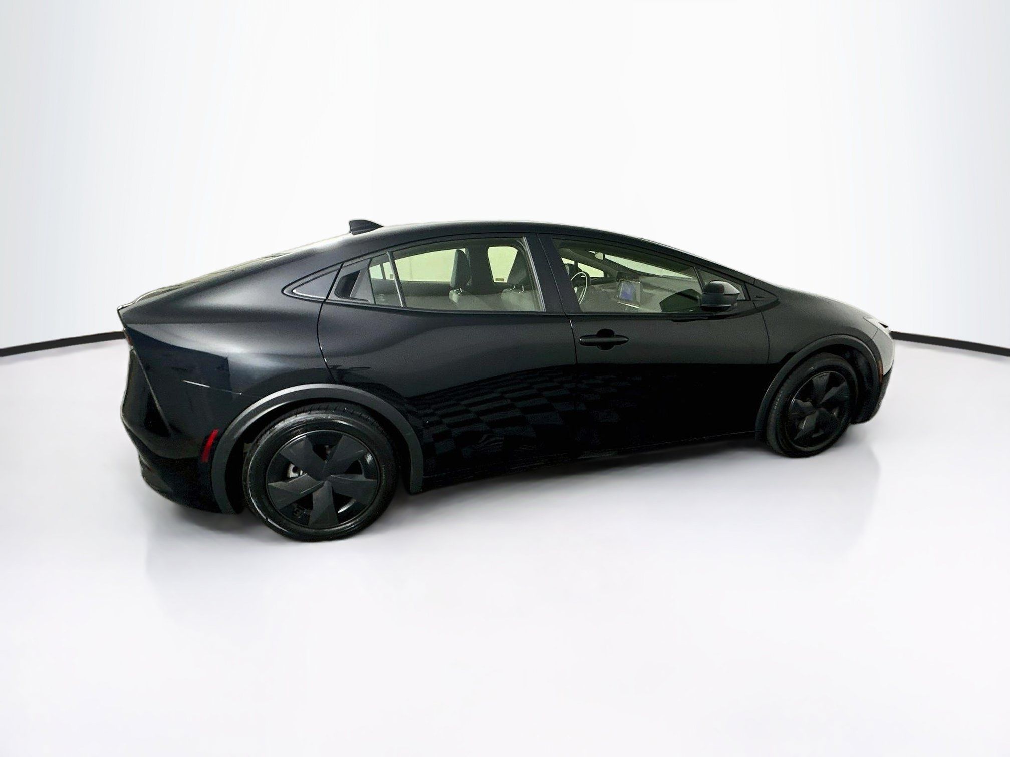 Used 2026 Toyota Prius LE FWD image 10