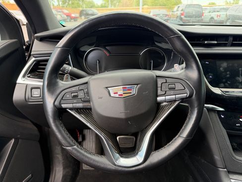 Used 2020 Cadillac XT6 Sport AWD/4WD image 10