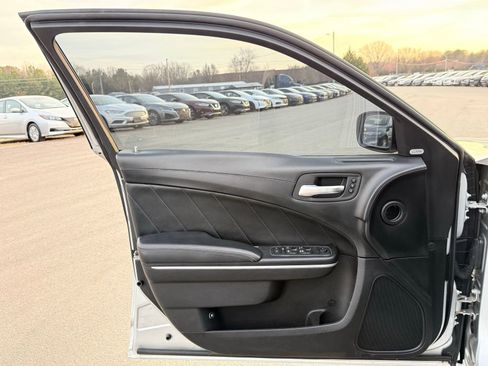 Used 2019 Dodge Charger Scat Pack w/ Plus Group image 20