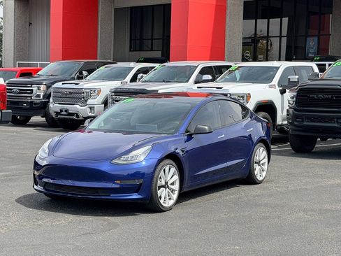 Used 2019 Tesla Model 3 Standard Range RWD image 1