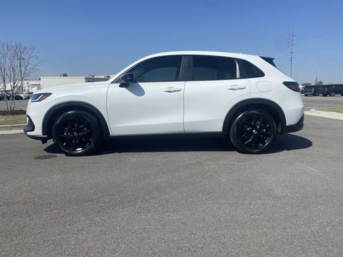 Used 2024 Honda HR-V Sport image 2