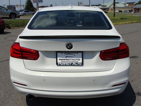 Used 2017 BMW 320i xDrive Sedan AWD/4WD image 5