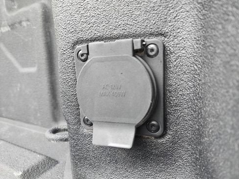 Used 2022 Chevrolet Silverado 2500 LTZ w/ Safety Package image 30