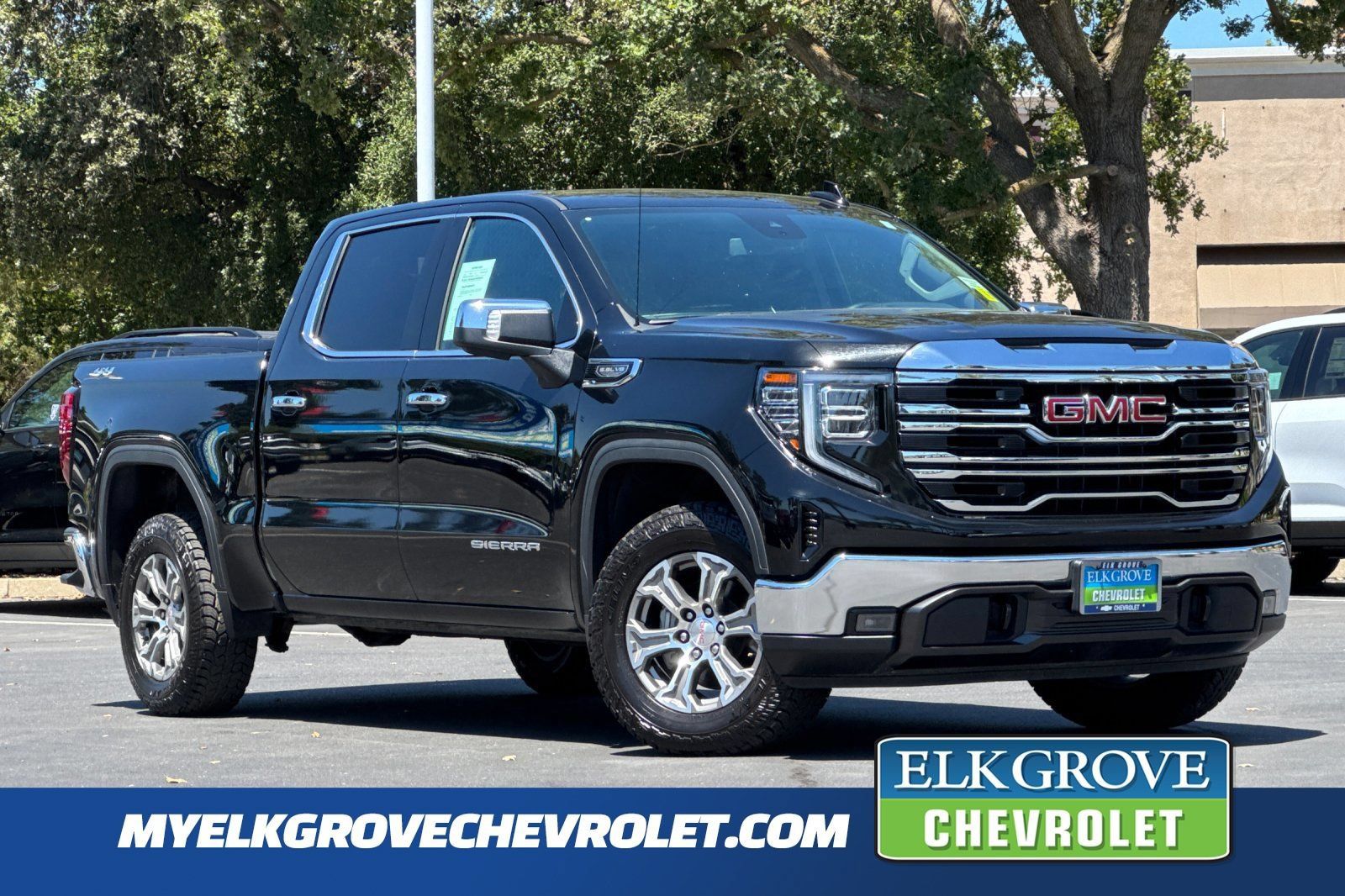 Certified 2025 GMC Sierra 1500 SLT AWD/4WD image 1