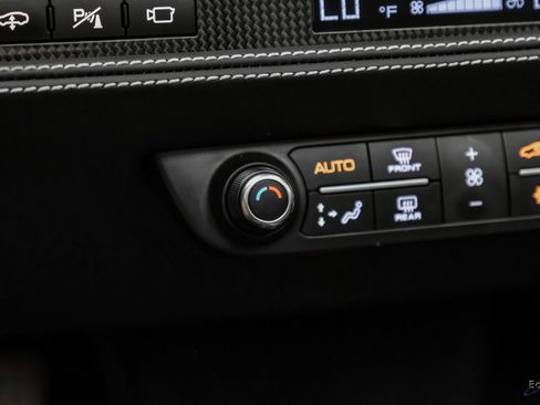 Used 2022 Ferrari F8 Tributo RWD image 79