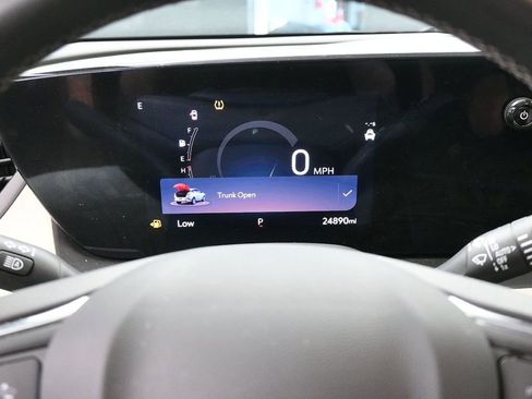 Used 2024 Buick Encore GX Avenir w/ Avenir Convenience Package image 9