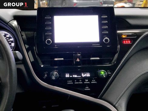 Used 2024 Toyota Camry SE w/ Cold Weather Package image 7