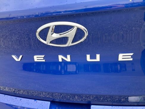 Certified 2024 Hyundai Venue Limited FWD image 38