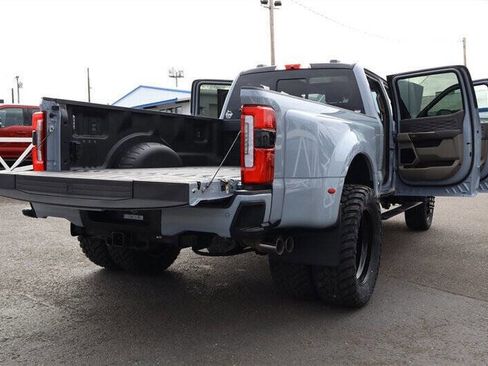 Used 2025 Ford F450 Platinum w/ Platinum Plus Package image 37