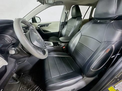 Used 2024 Toyota RAV4 XLE w/ Convenience Package image 14