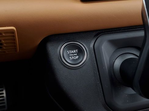 Used 2024 Land Rover Defender 110 Carpathian Edition image 20