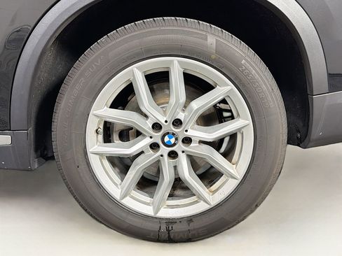 Used 2023 BMW X5 xDrive40i w/ Premium Package image 34