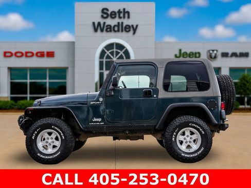 Used 2005 Jeep Wrangler Sport w/ 30" Tire & Wheel Group AWD/4WD image 4
